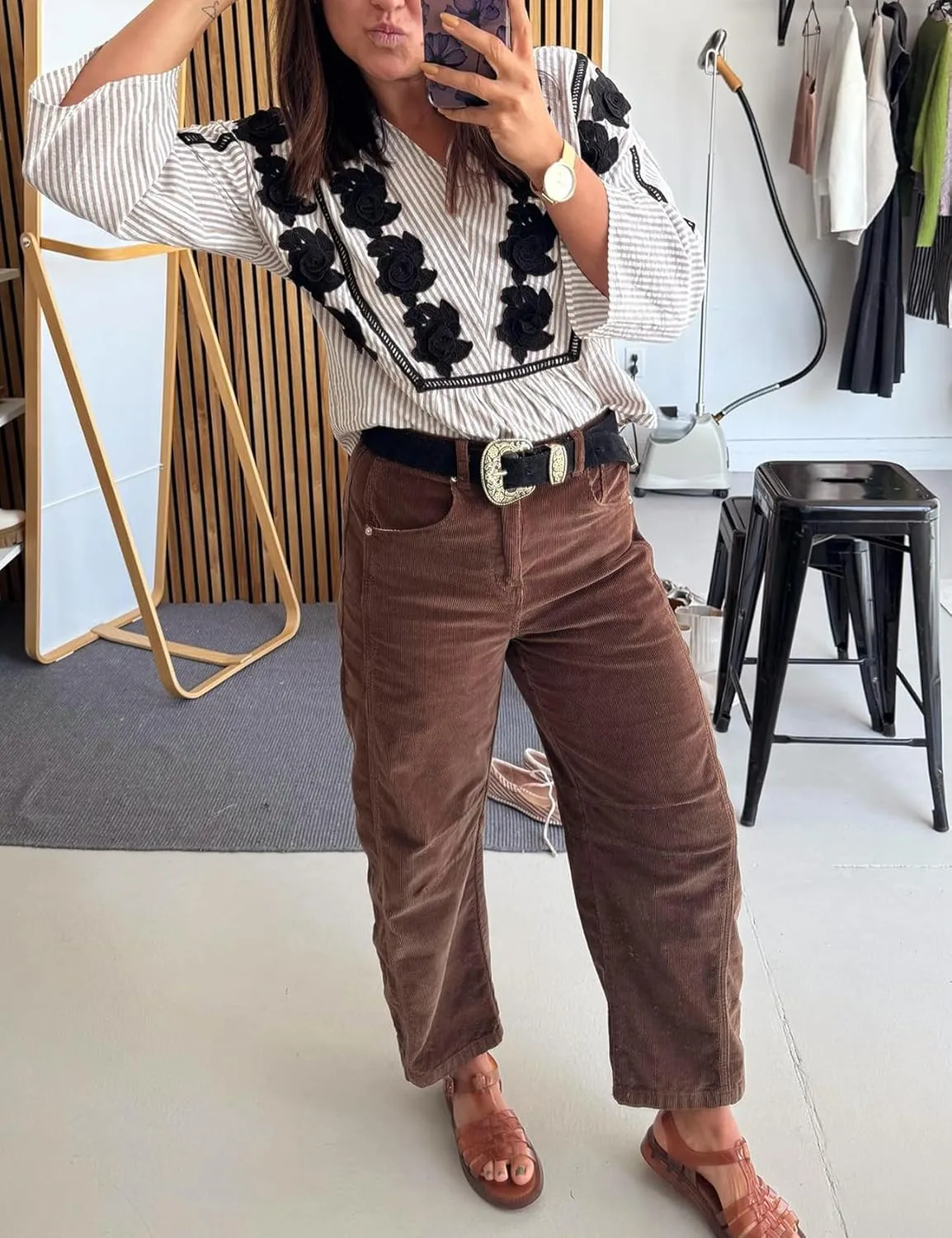 Flygo Womens Corduroy Pants Mid Rise Corduroy Barrel Pants Wide Leg Elastic Waist Cord Pants Casual Baggy Trousers