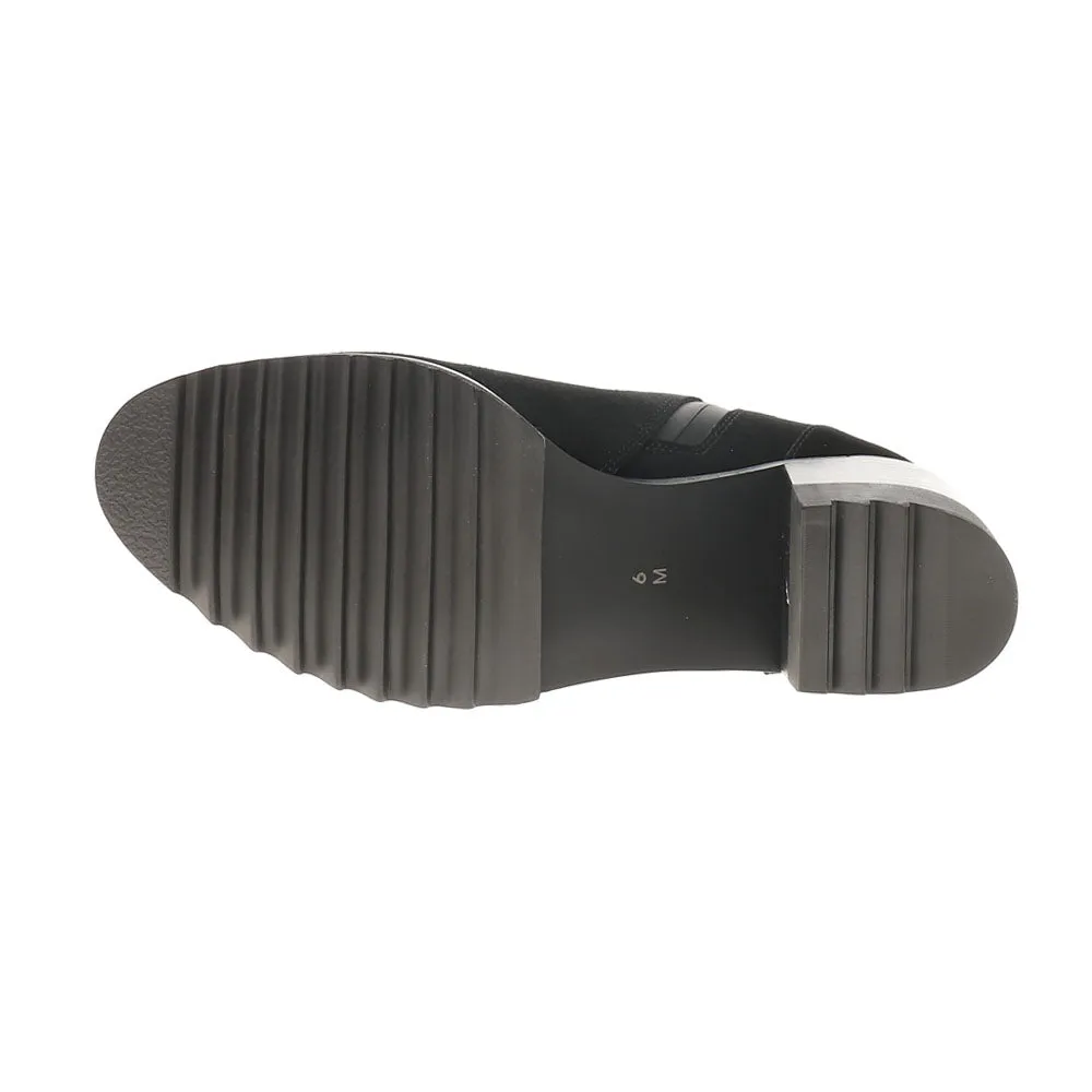 Helli Round Toe Zippered Booties